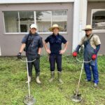 真夏の地域貢献活動、母校大井中学校の草刈りボランティアをしてきました！（人に優しくなれる住まい）